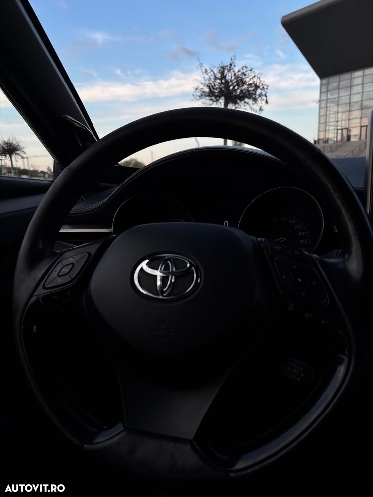 Toyota C-HR 1.8 HSD 4x2 CVT C-lassy LED - 10