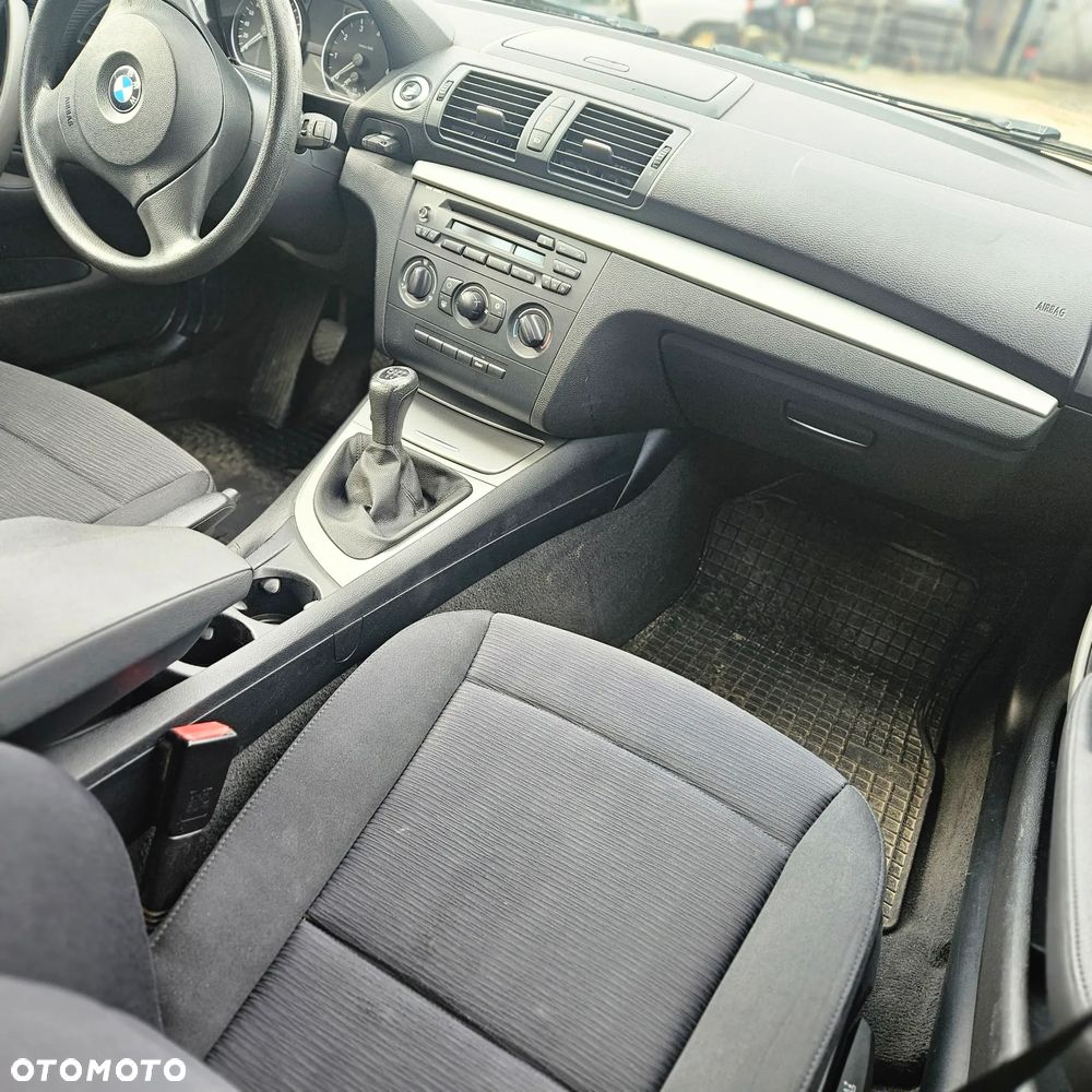 BMW Seria 1 - 13