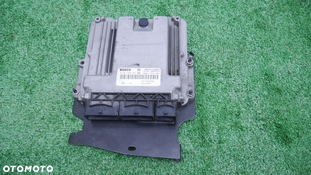 RENAULT TRAFIC III VIVARO B TALENTO 1.6 dCi  ECU STEROWNIK SILNIK 237103888R 237104588R 0281030991 - 2