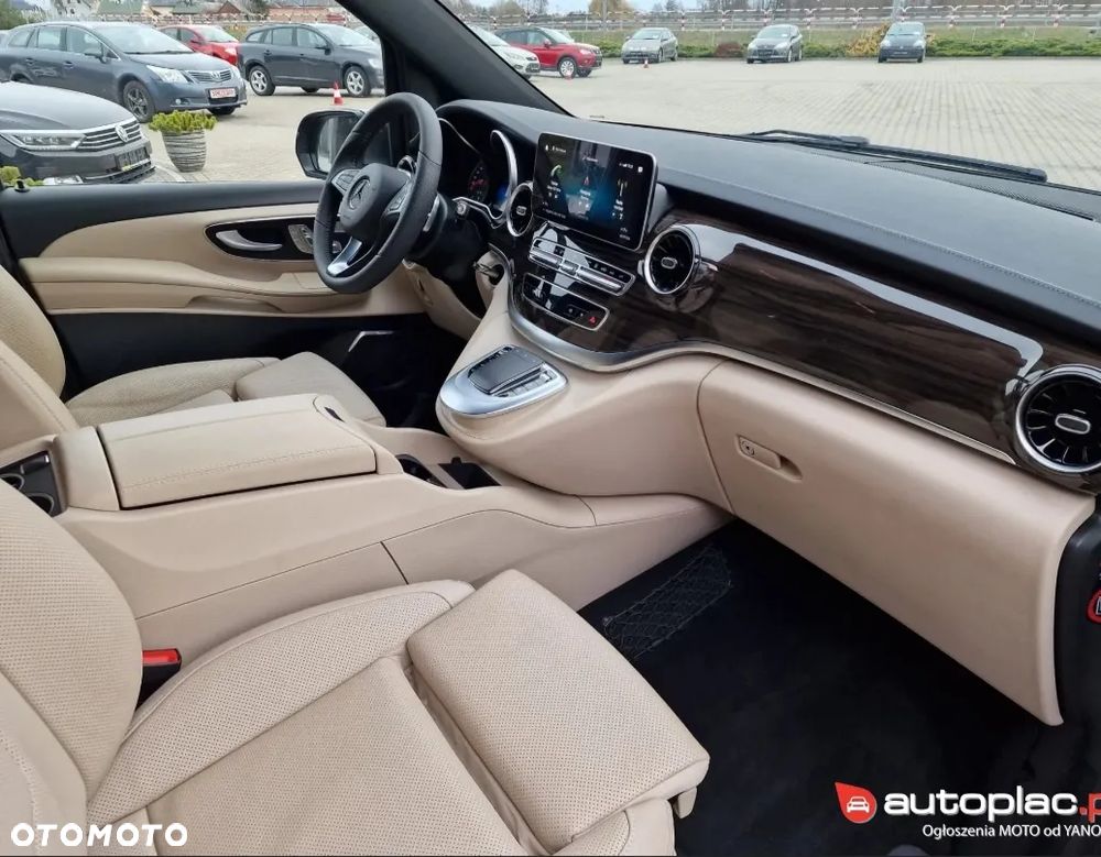 Mercedes-Benz Klasa V 300 d 4-Matic 9G-Tronic - 8