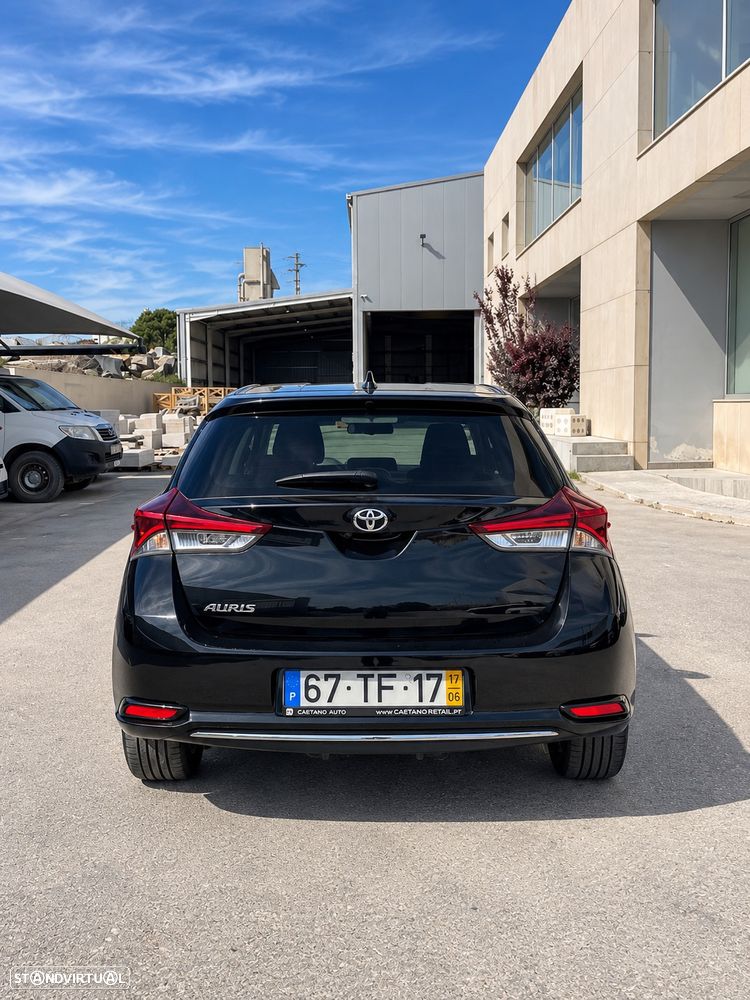 Toyota Auris 2017 photo 2