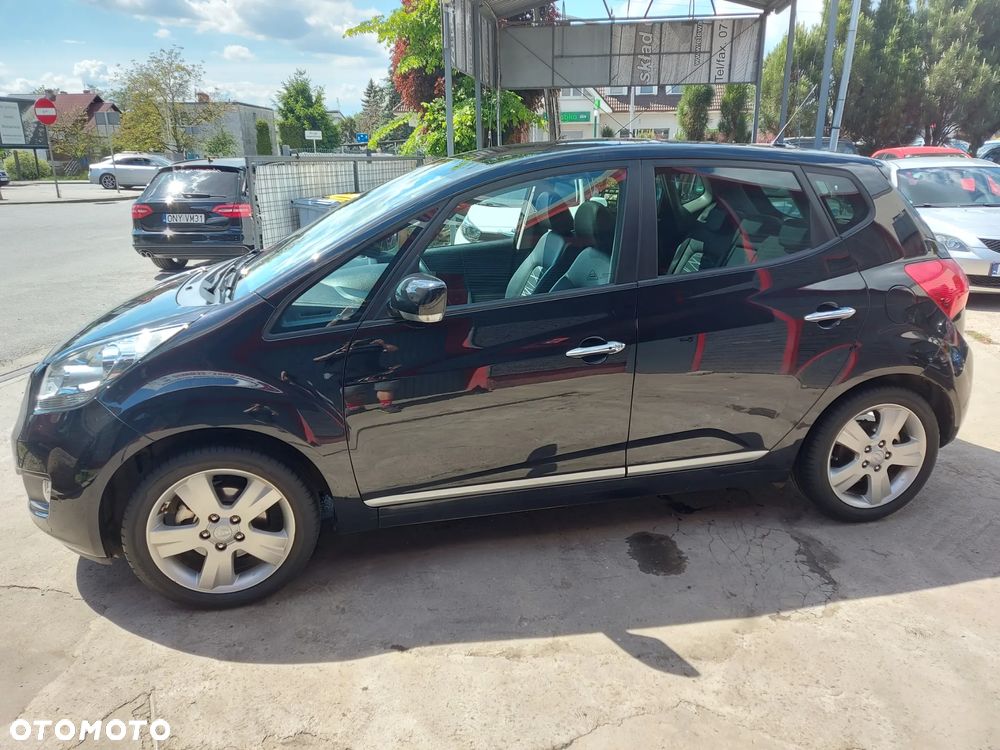 Kia Venga 1.6 CVVT Platinum Edition - 14