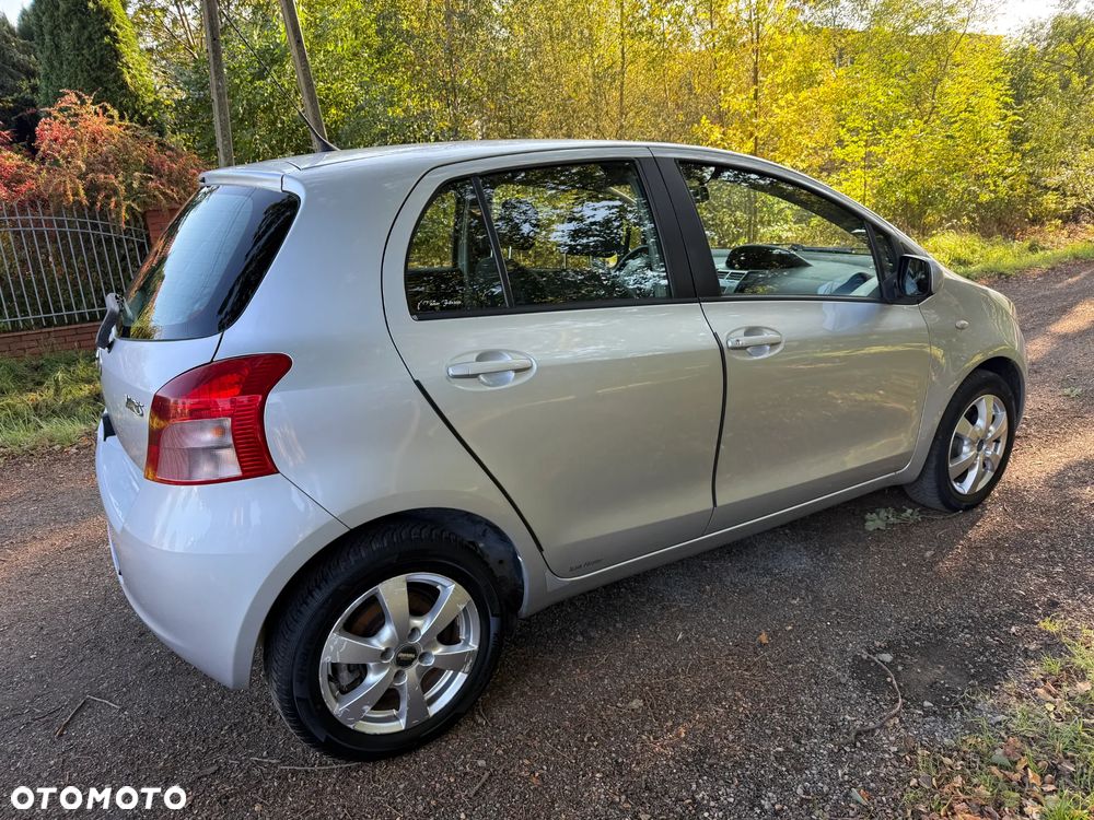 Toyota Yaris 1.0 Sol - 10