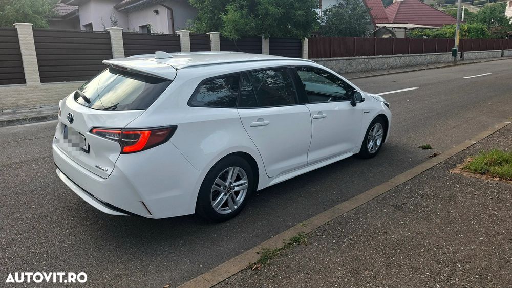 Toyota Corolla 1.8 HSD Dynamic - 3