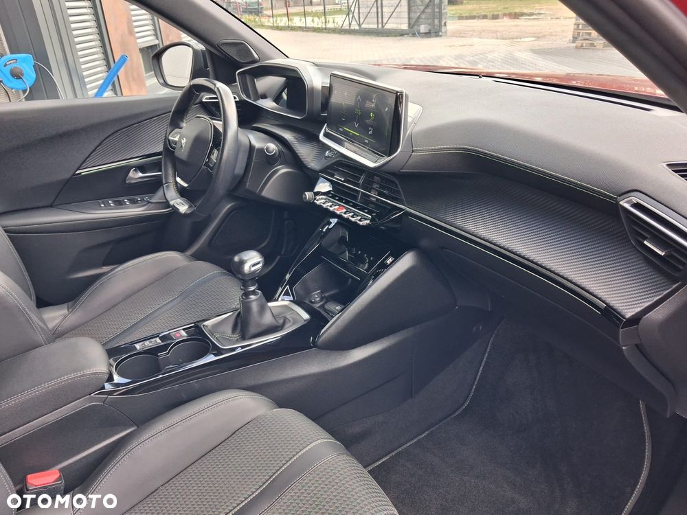Peugeot 2008 PureTech 130 GT Pack - 15