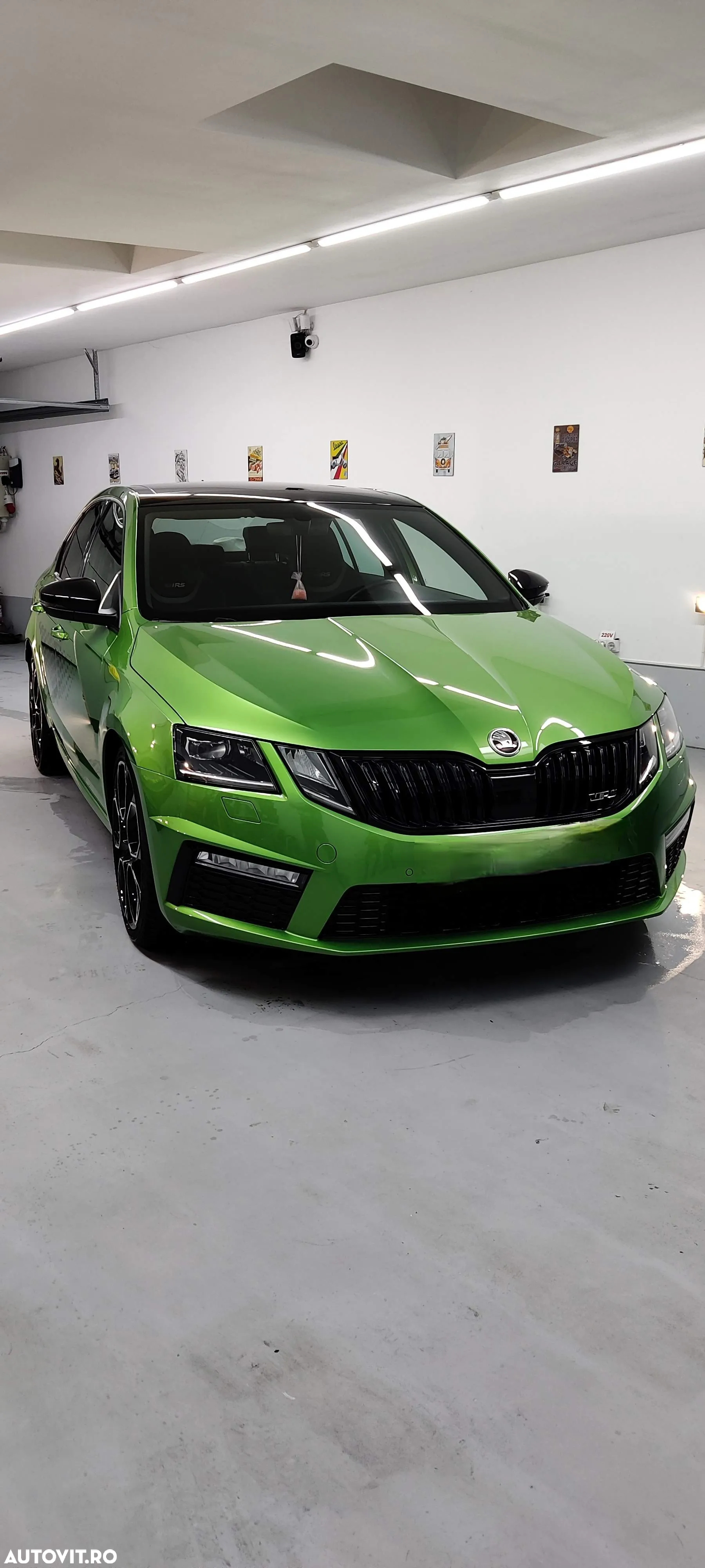 Skoda Octavia 2.0 245 TSI DSG RS - 9
