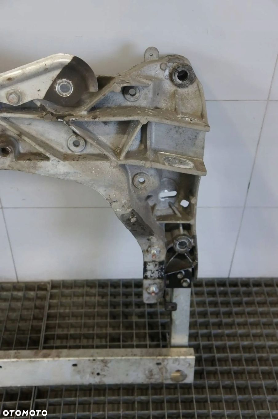 BELKA SANKI WÓZEK PRZÓD ZAWIESZENIE INFINITI FX II LIFT QX70 3.0D - 4