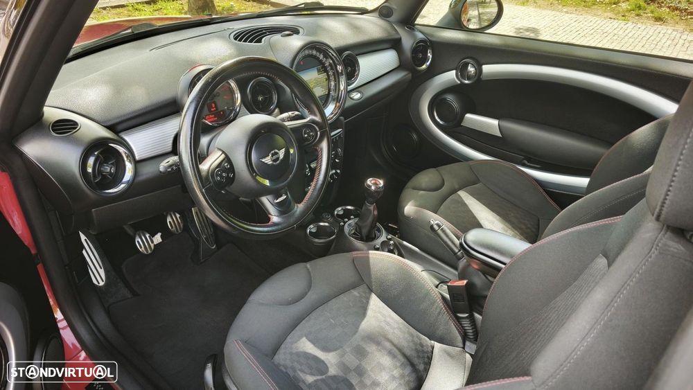 MINI 3 Portas John Cooper Works 153g - 17
