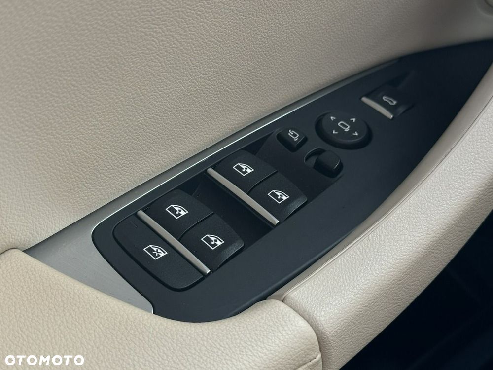BMW X3 xDrive30e Advantage - 30