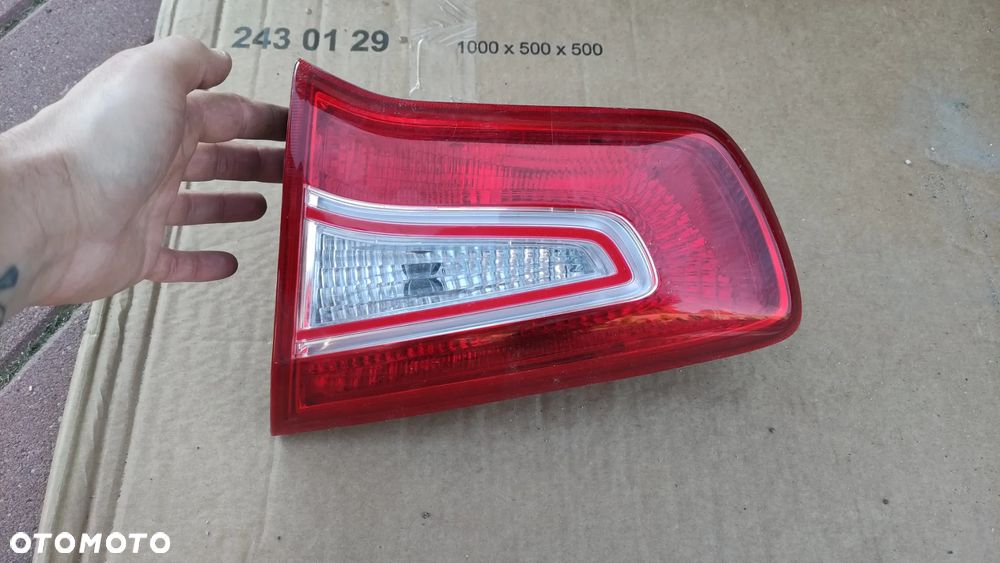 Prawa tylna lampa w klape Kia Sportage III