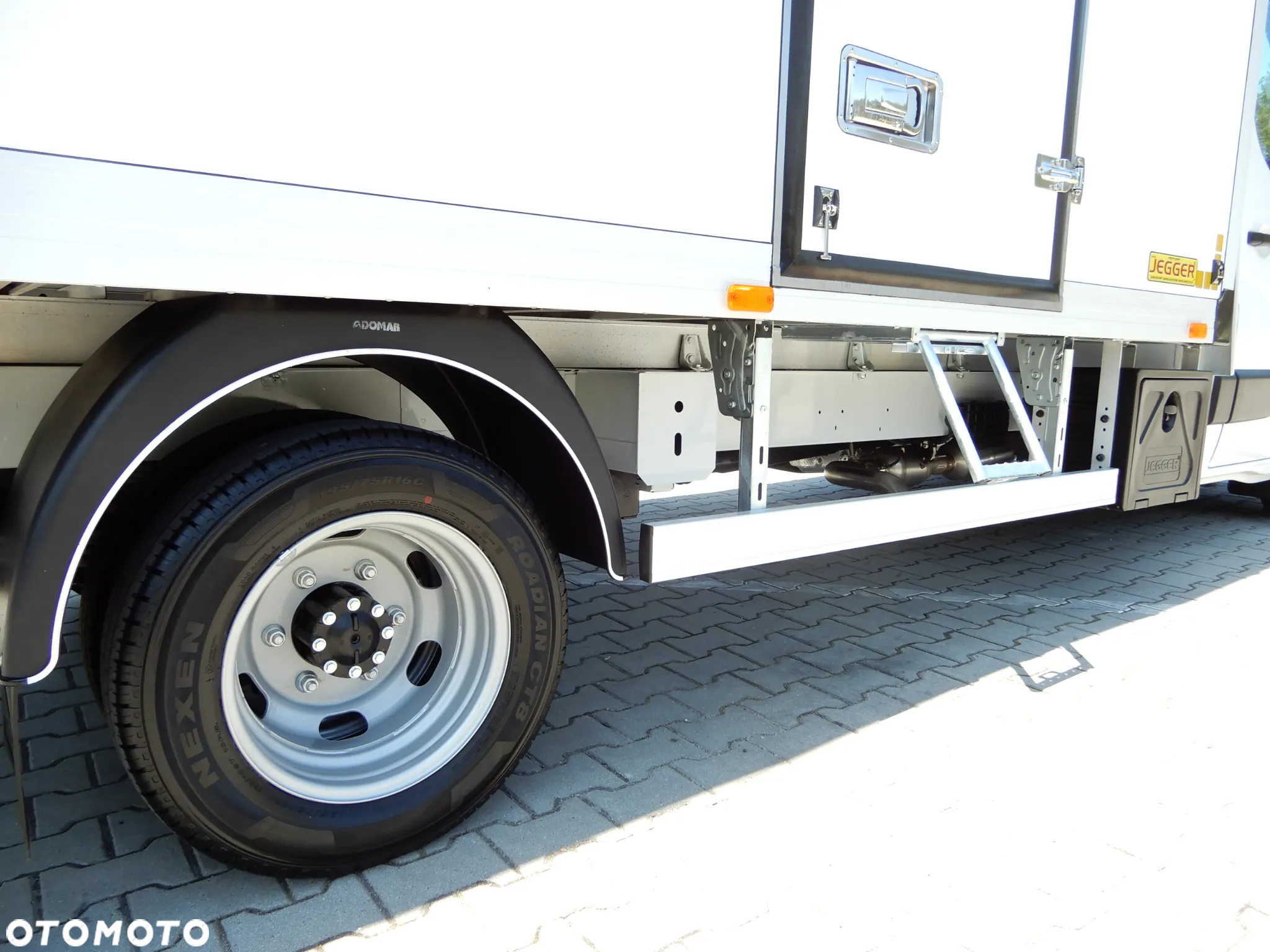 Opel MOVANO 2.3 CDTi 163 KM Bliźniak Kontener 4.26 CM 8 E.Palet JEGGER Boczne Drzwi 800 Kg Ładowność WZMACNIANY 60 Tys Przeb Stan Auta Jak NOWY - 24