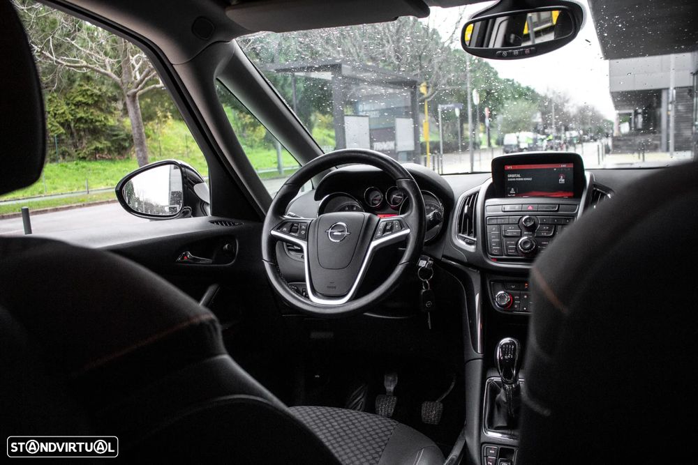 Opel Zafira 1.6 CDTi Executive - 33