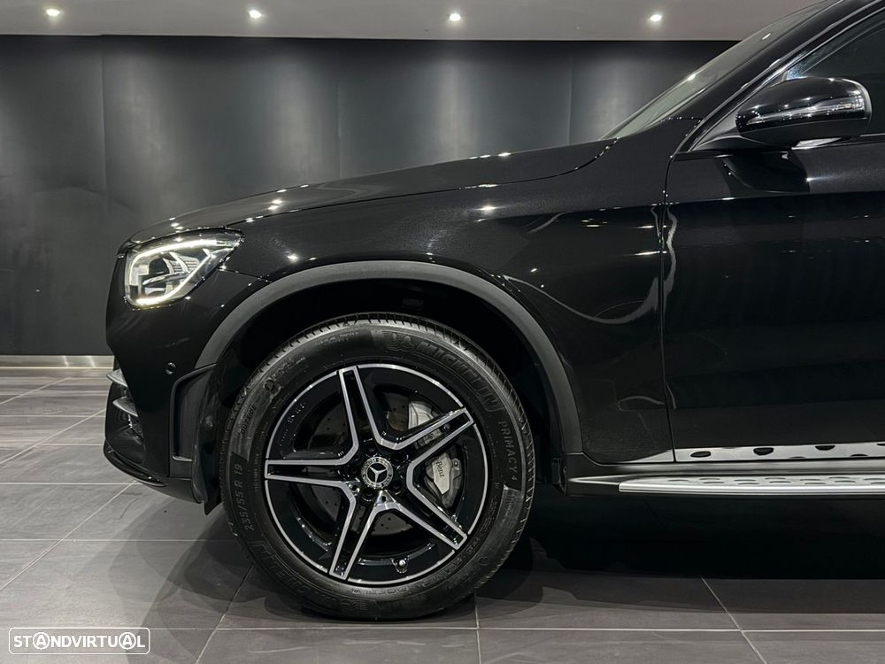 Mercedes-Benz GLC 300 de 4Matic 9G-TRONIC AMG Line — fotografia 3