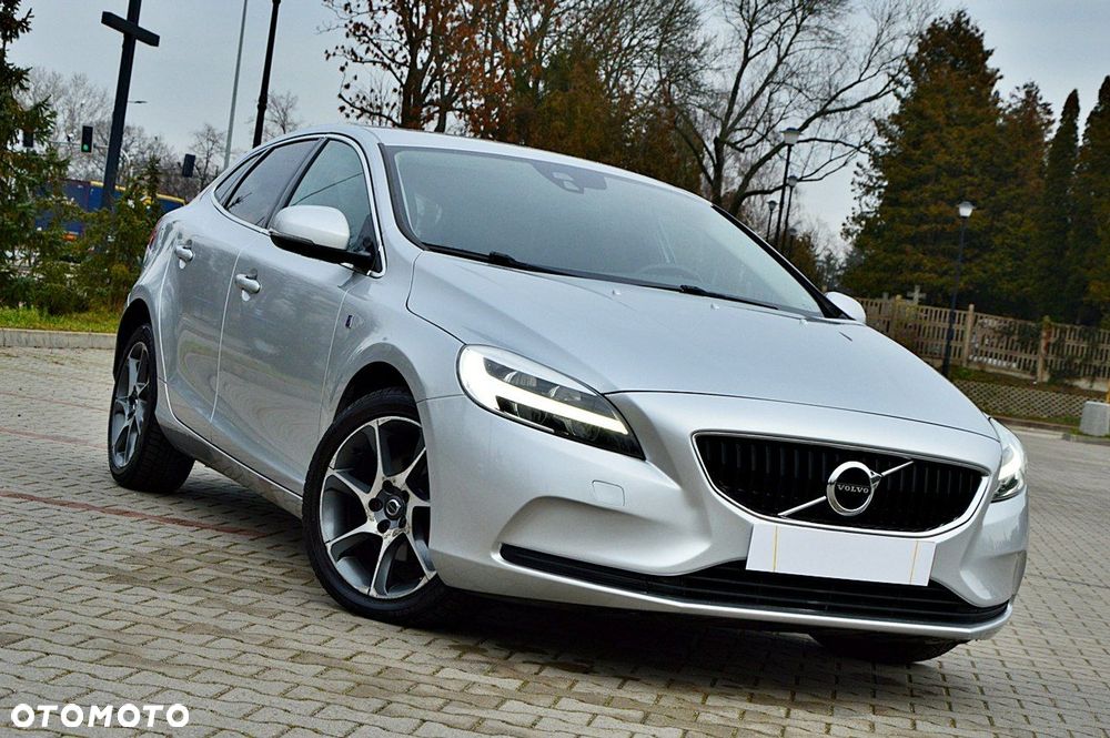 Volvo V40 - 9