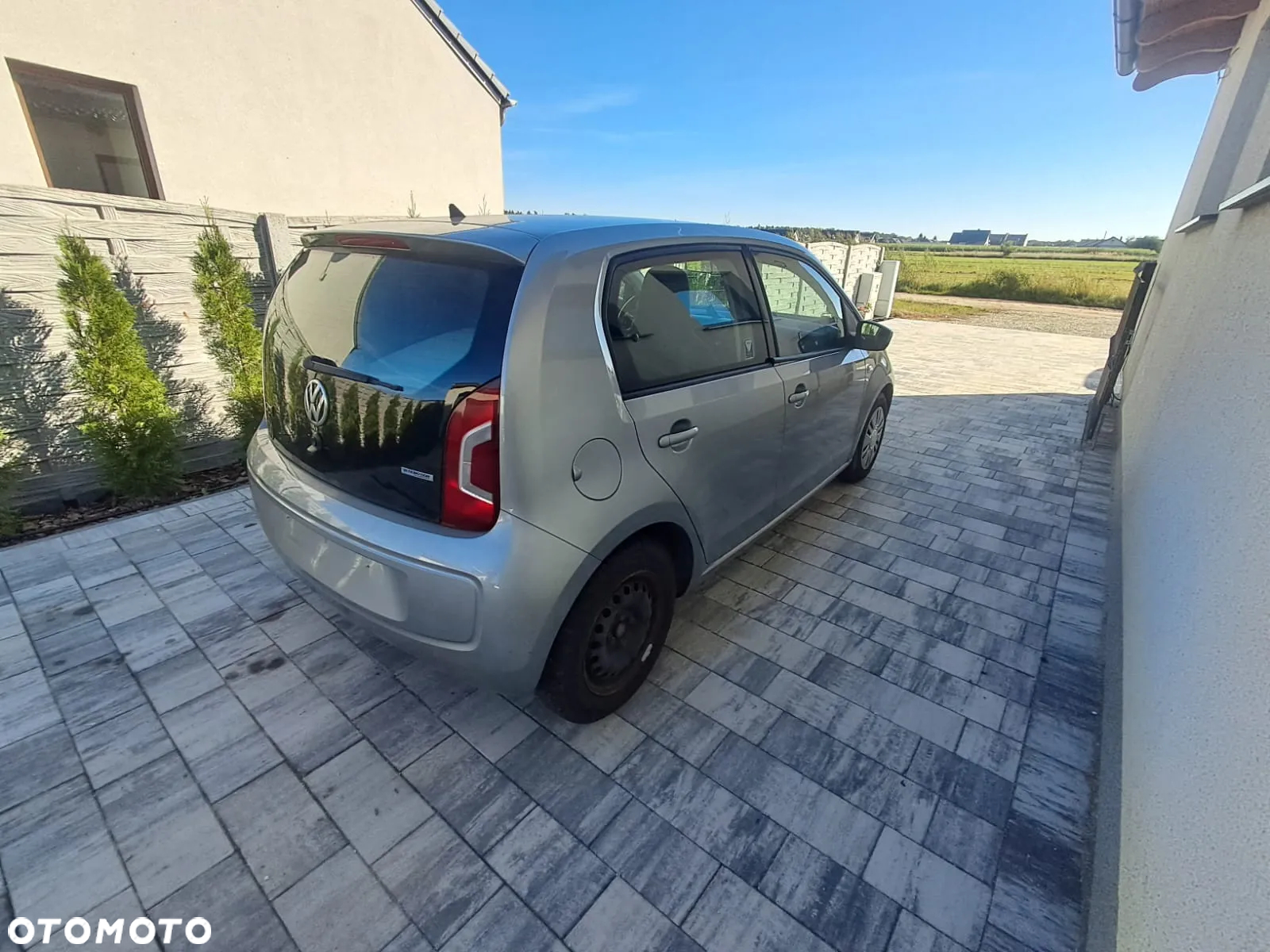 Volkswagen up! 1.0 high - 11