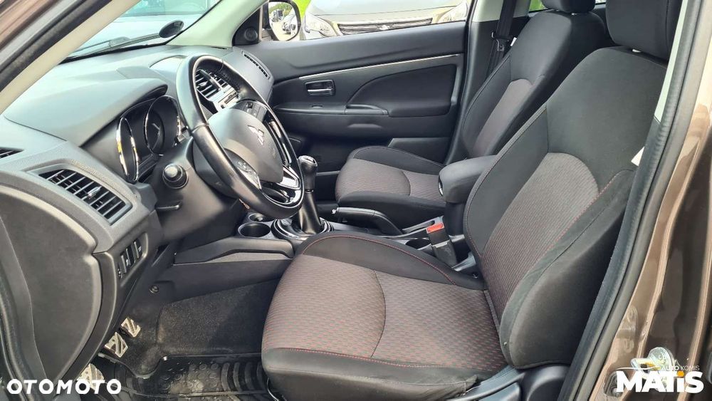 Mitsubishi ASX - 31