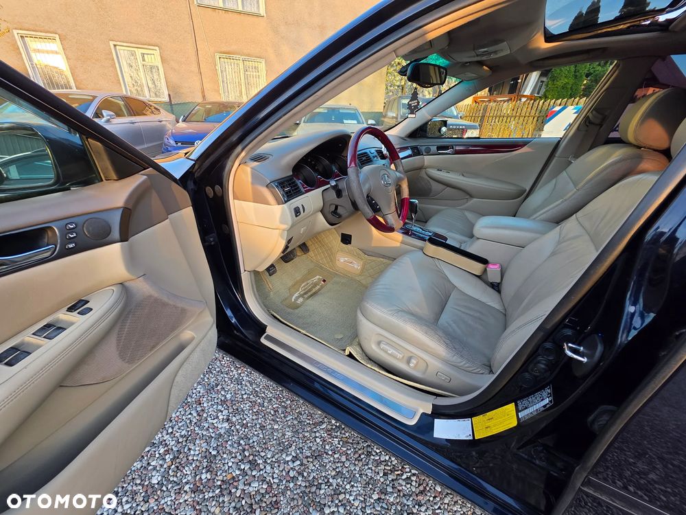 Lexus ES Standard - 10