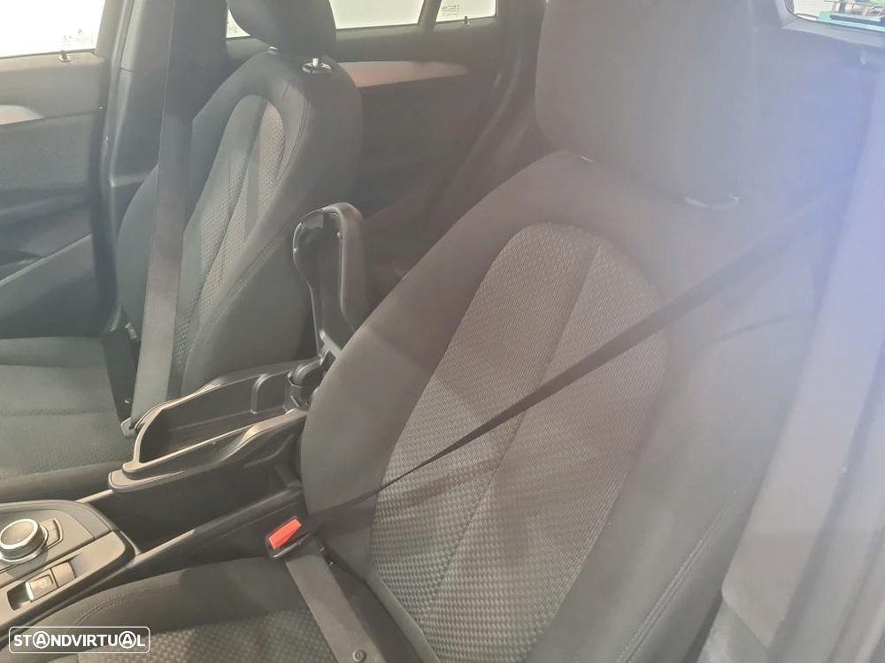 BMW X1 25 e xDrive Corporate Edition - 5