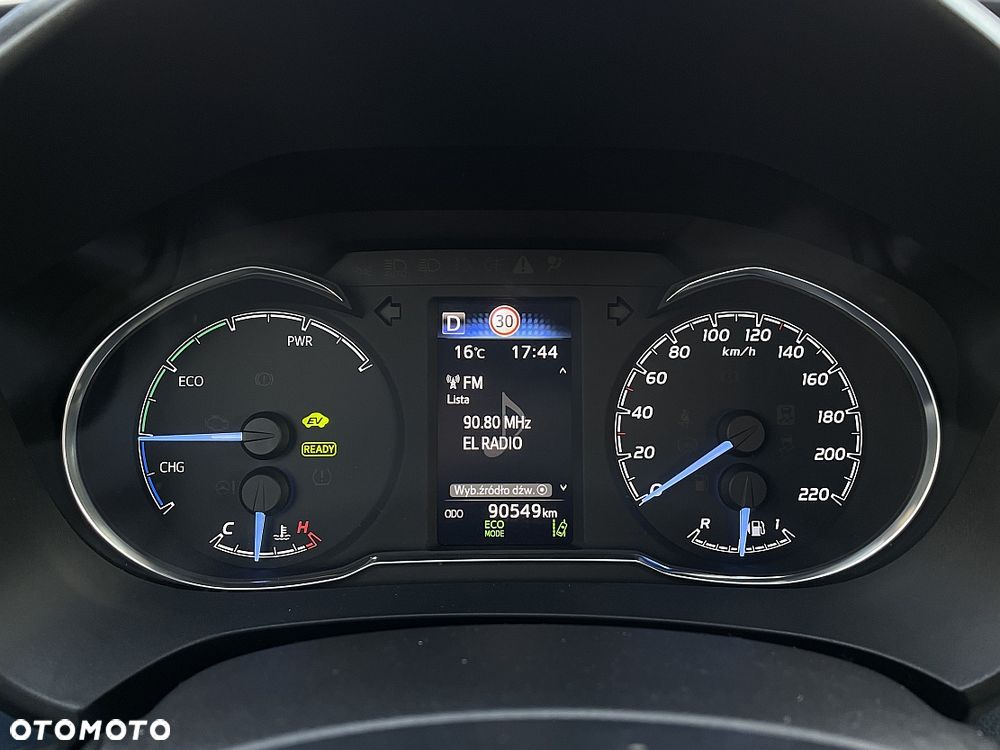 Toyota Yaris Hybrid 100 Selection Platinum - 20