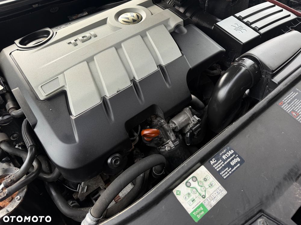 Volkswagen Passat - 22