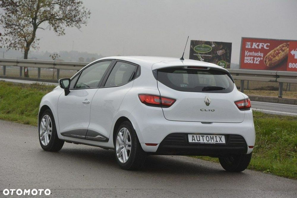 Renault Clio - 6