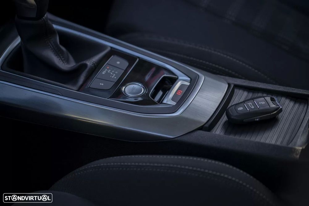 Peugeot 308 2.0 BlueHDi Allure EAT6 - 17