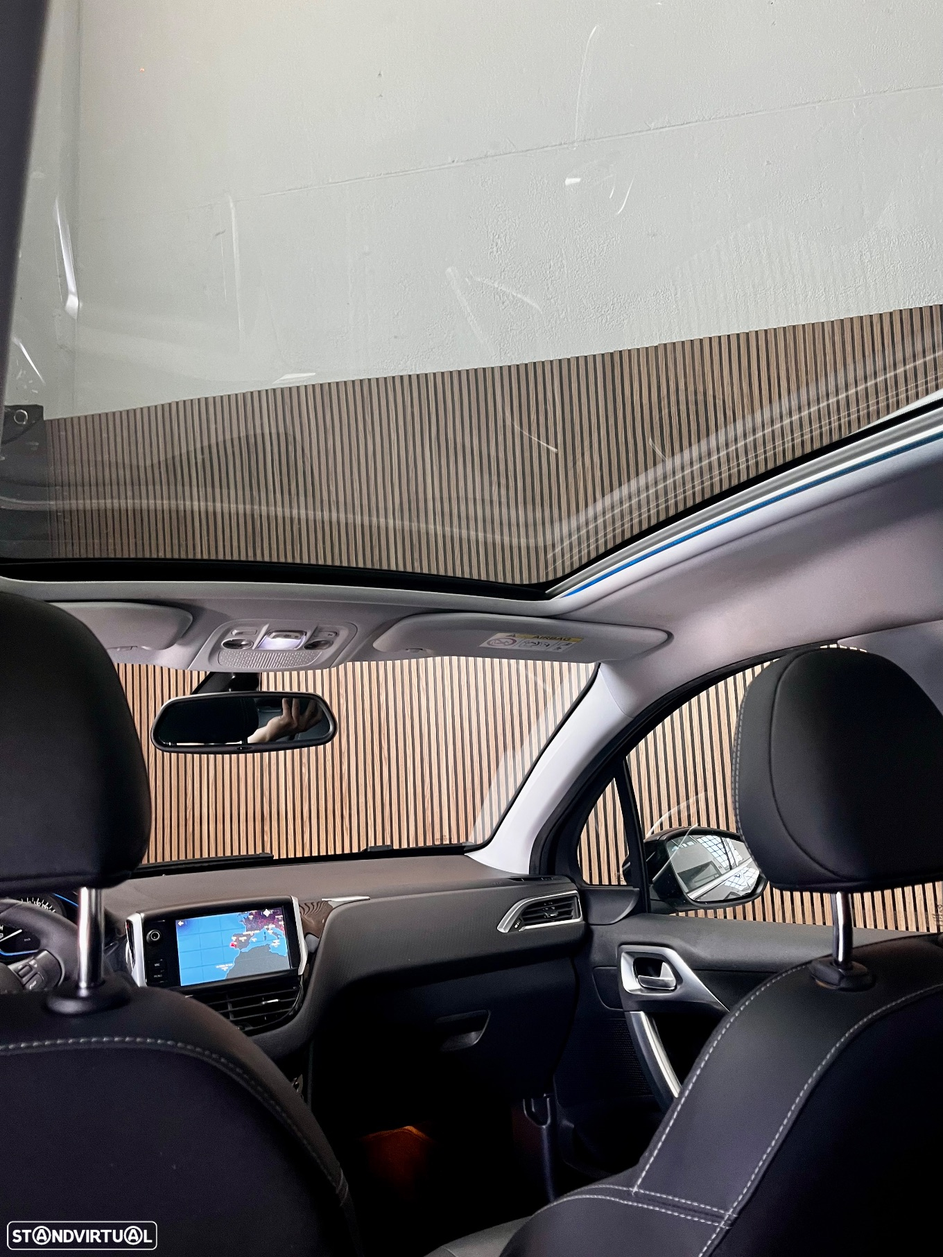 Peugeot 2008 1.5 BlueHDi Allure - 3
