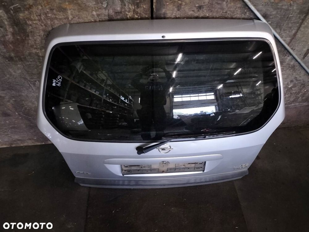 KOMPLETNY TYŁ KLAPA BAGAŻNIKA ZDERZAK TYŁ LAMPY OPEL ZAFIRA A Z147 - 11