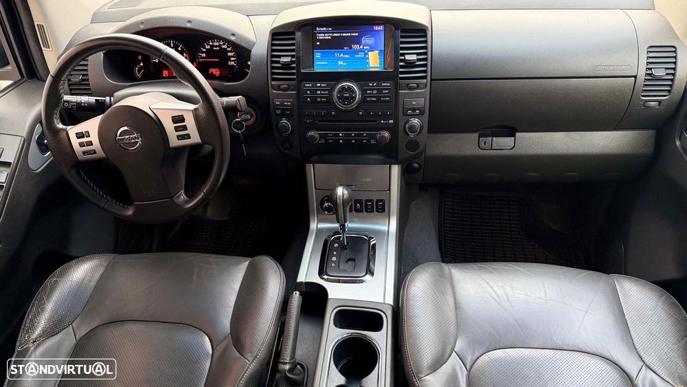 Nissan Navara 3.0 dCi V6 CD LE AT 4WD - 8