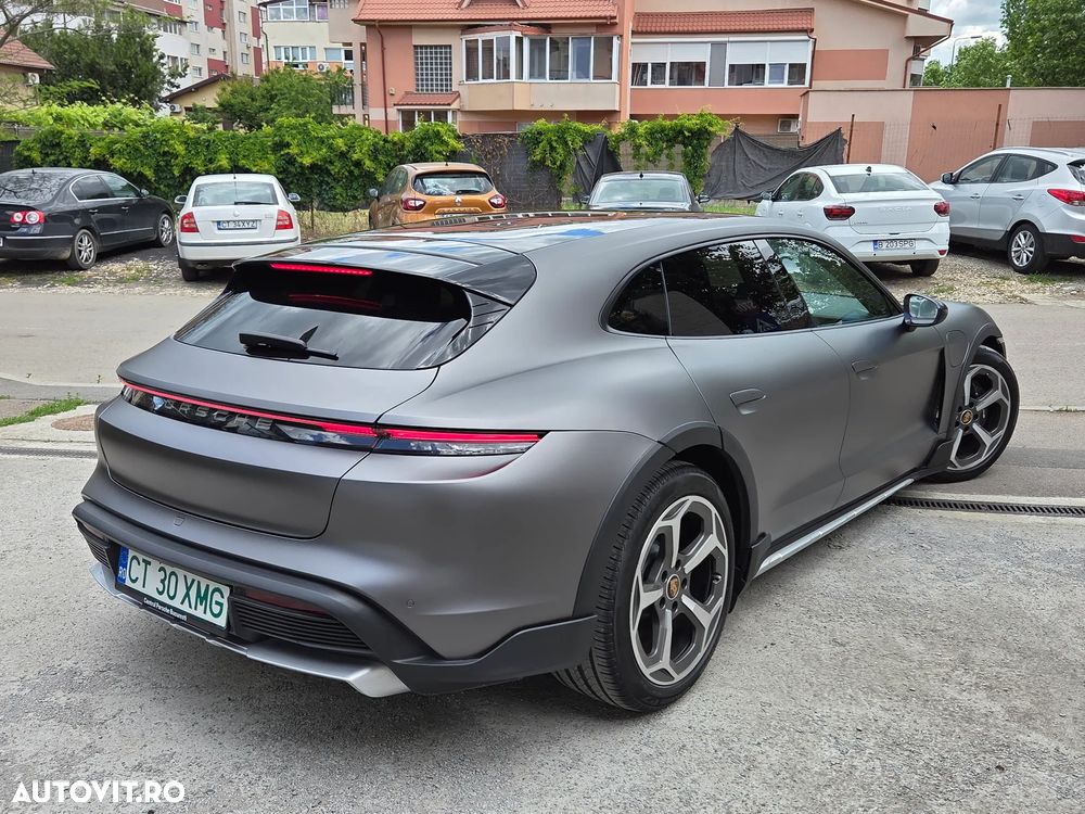 Porsche Taycan 4 - 3