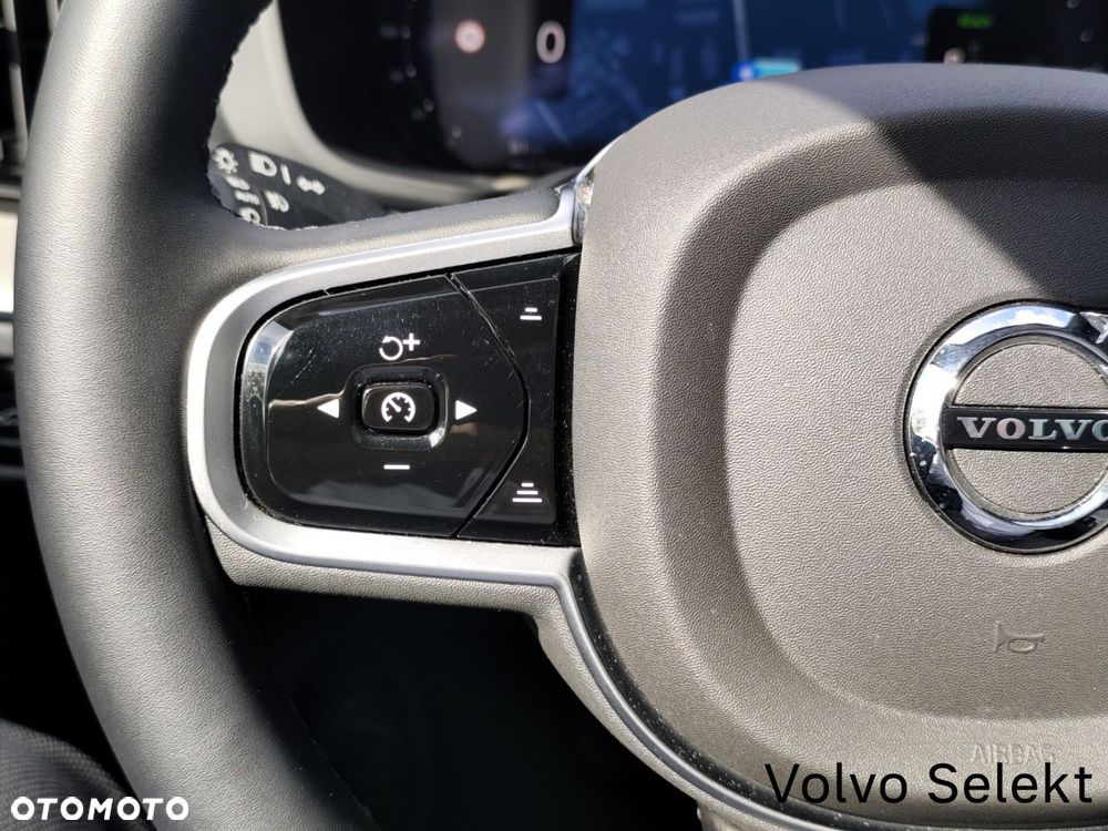 Volvo XC 60 - 25