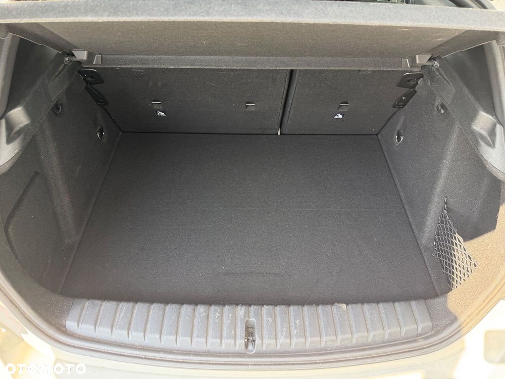BMW Seria 1 - 16