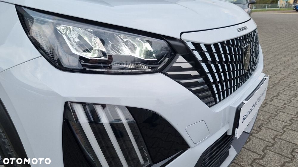 Peugeot 2008 1.2 PureTech Allure S&S EAT8 - 29