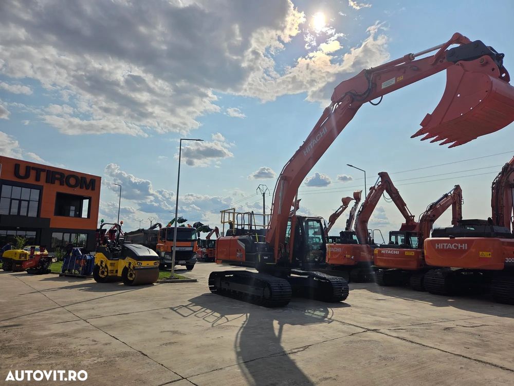 Hitachi ZX210LC-7,  23,4 TONE, 2021, 5.815h, CUPLA RAPIDA+CUPA NOUA 1,3mc+CUPA 0,9m latime+CUPA taluz, inst picon, camera spate si laterale, consum mediu 11,5l/h, ad sapare 7m, 3 pompe hidr, LANT NOU, CA NOU-posibilitate leasing 4 ani-PROMOTIE 96.900 EUR+Tva - 36