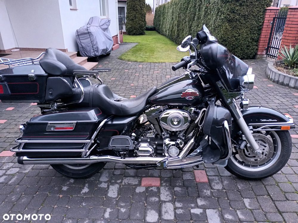 Harley-Davidson FLHTCU Ultra - 16