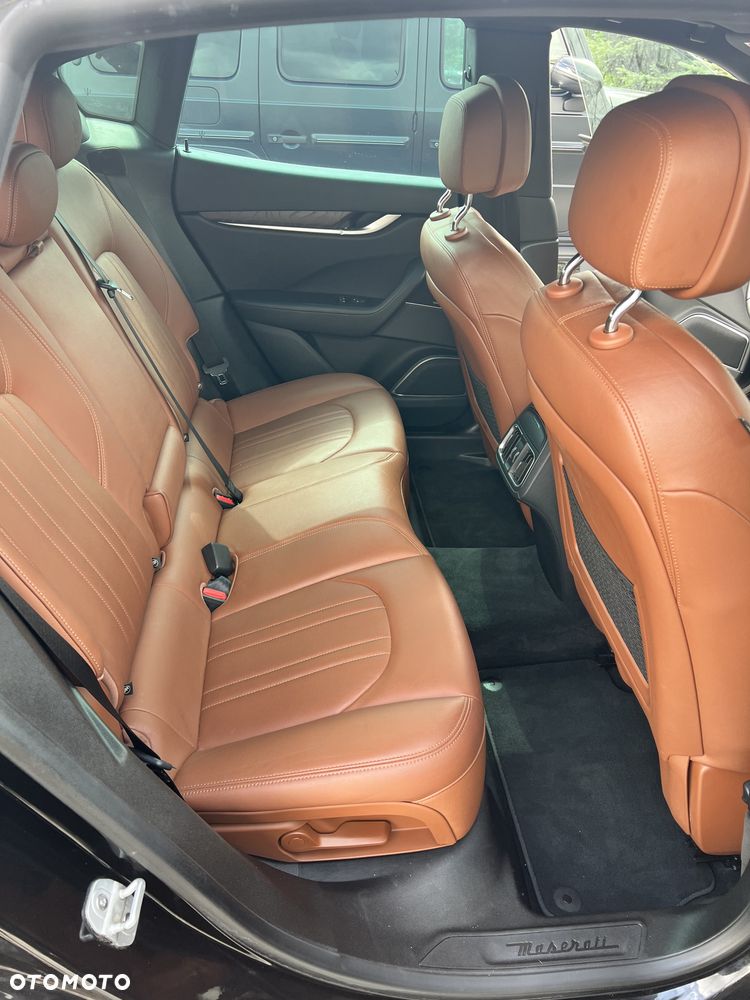 Maserati Levante S Essence - 14