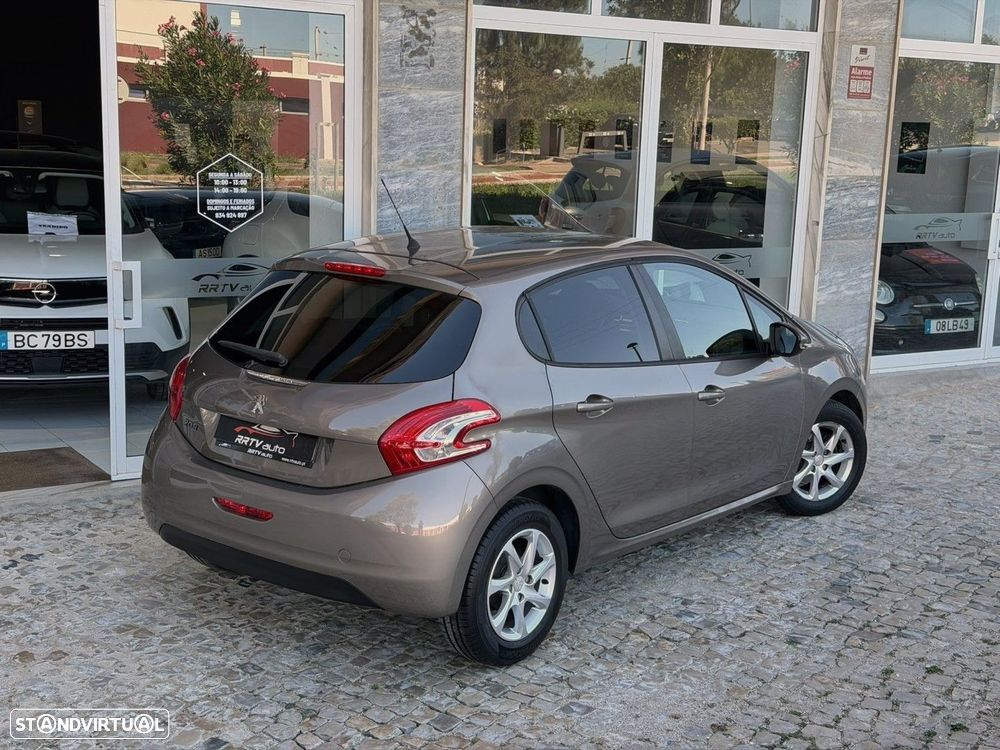 Peugeot 208 1.2 PureTech Access - 4