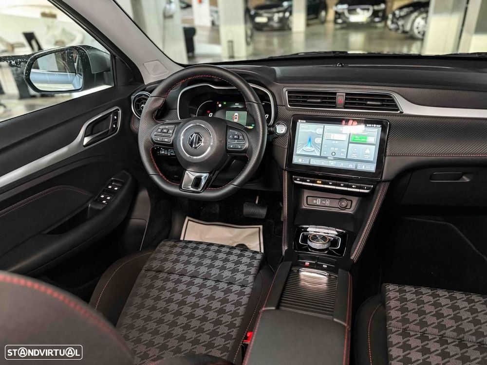 MG ZS EV 72.6 kWh Comfort OBC 11 kW - 15