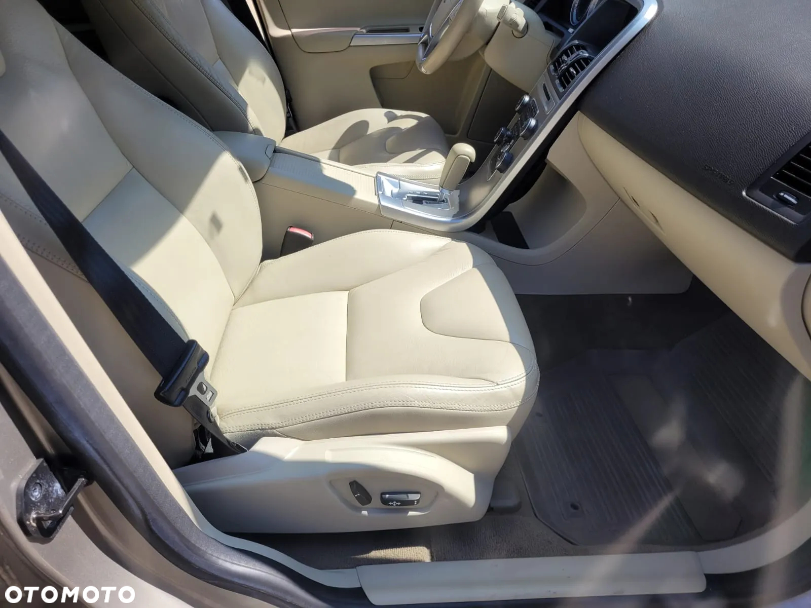 Volvo XC 60 - 13