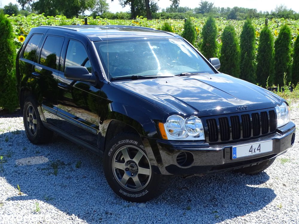 Jeep Grand Cherokee - 16