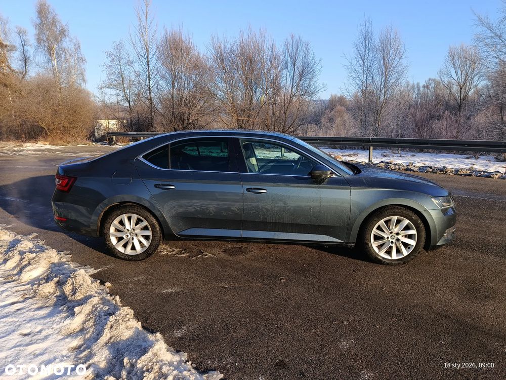 Skoda Superb 2.0 TDI Style DSG7 - 13
