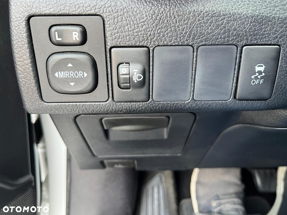 Toyota Auris 2.0 D-4D Comfort - 16
