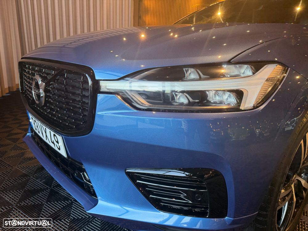 Volvo XC 60 2.0 T8 PHEV R-Design AWD - 15