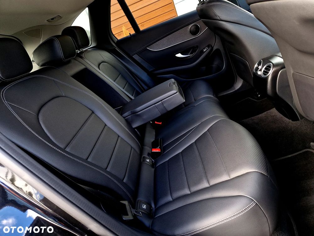 Mercedes-Benz GLC - 25