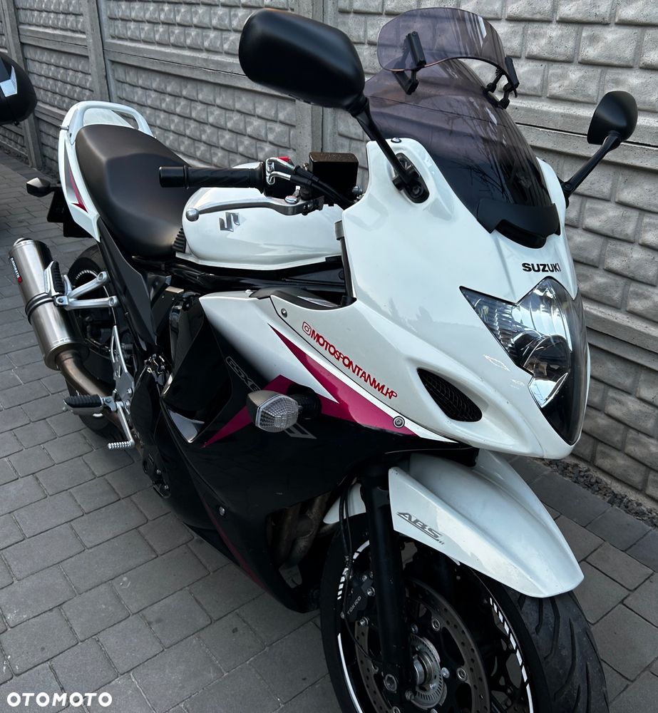 Suzuki GSX - 9