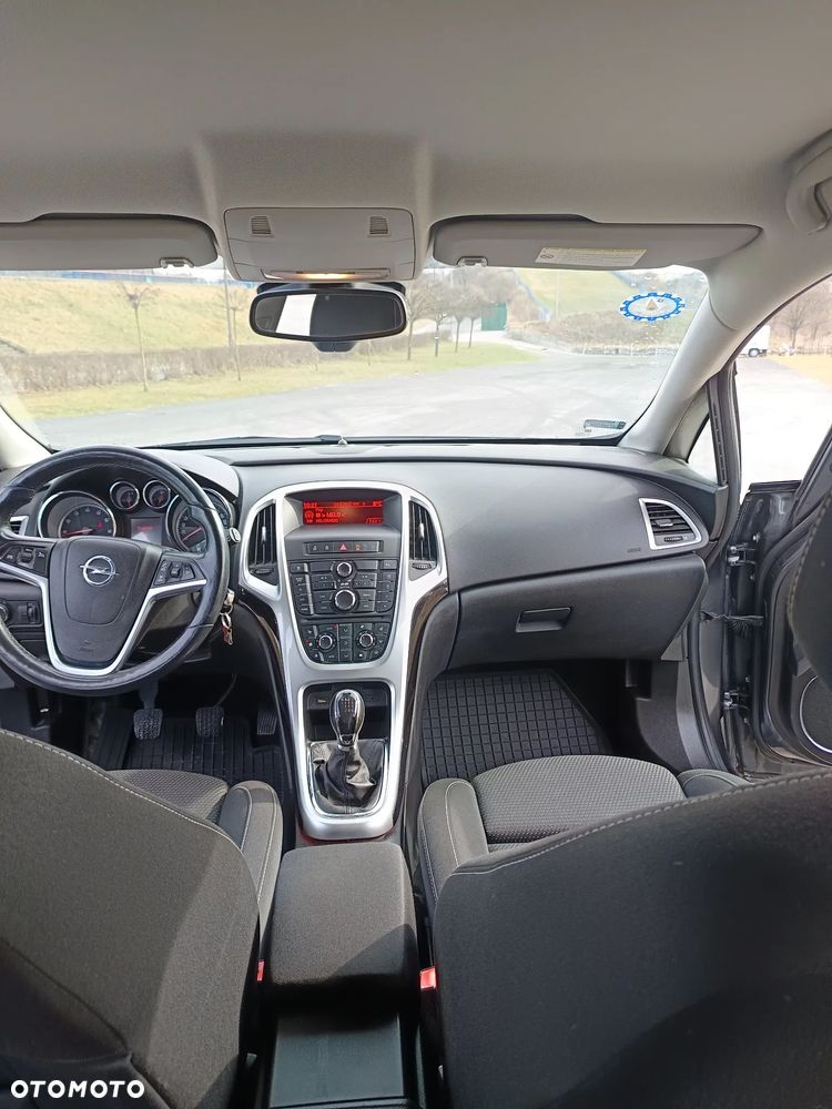Opel Astra 1.4 Turbo Cosmo - 14