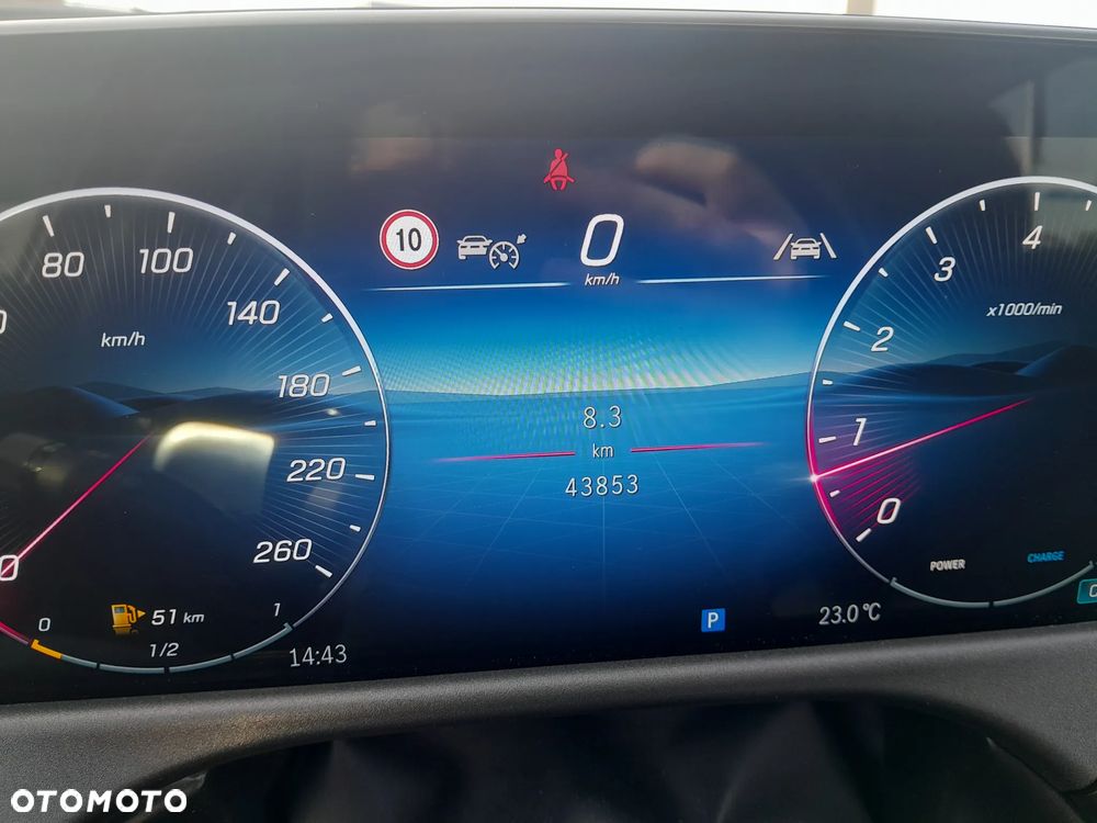 Mercedes-Benz Klasa E 200 mHEV 4-Matic Avantgarde 9G-Tronic - 14