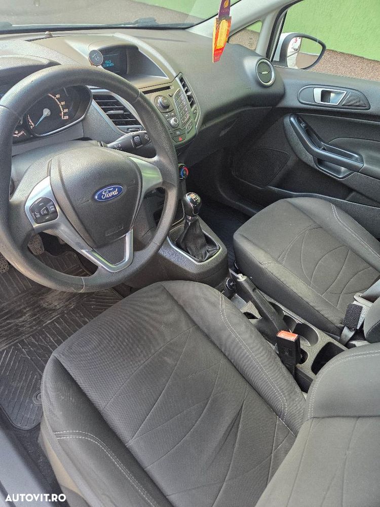 Ford Fiesta - 5