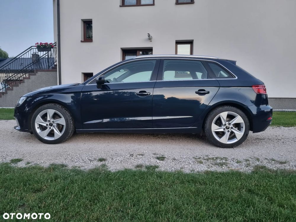 Audi A3 Sportback 1.6 TDI S tronic - 4
