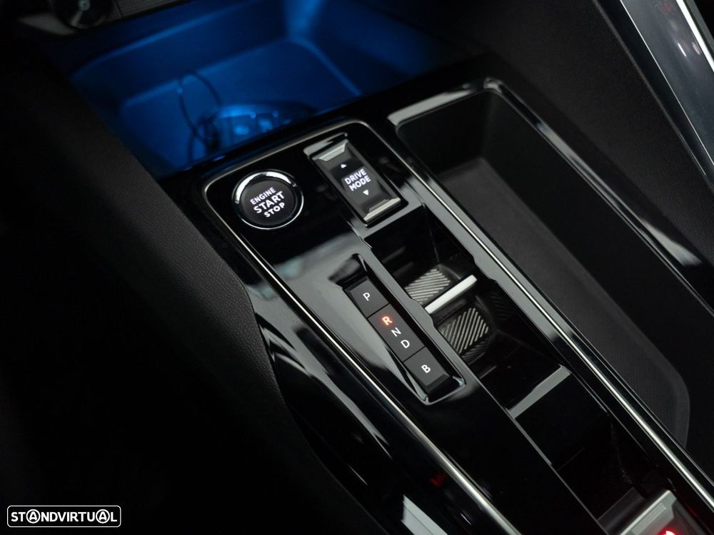 Peugeot 3008 1.6 Hybrid Allure e-EAT8 - 25